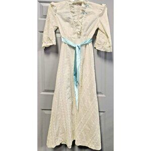 Vintage Saks Fifth Avenue Alice Maloof lingerie ROBE Size Small eyelet blue belt